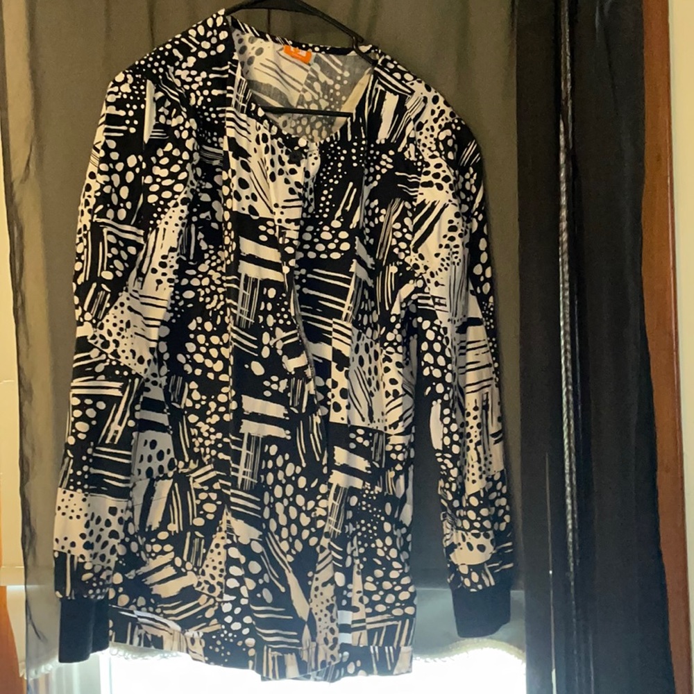 Scrub jacket